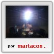 Estoy en la radio antes de salir meditando y me sacaron la foto